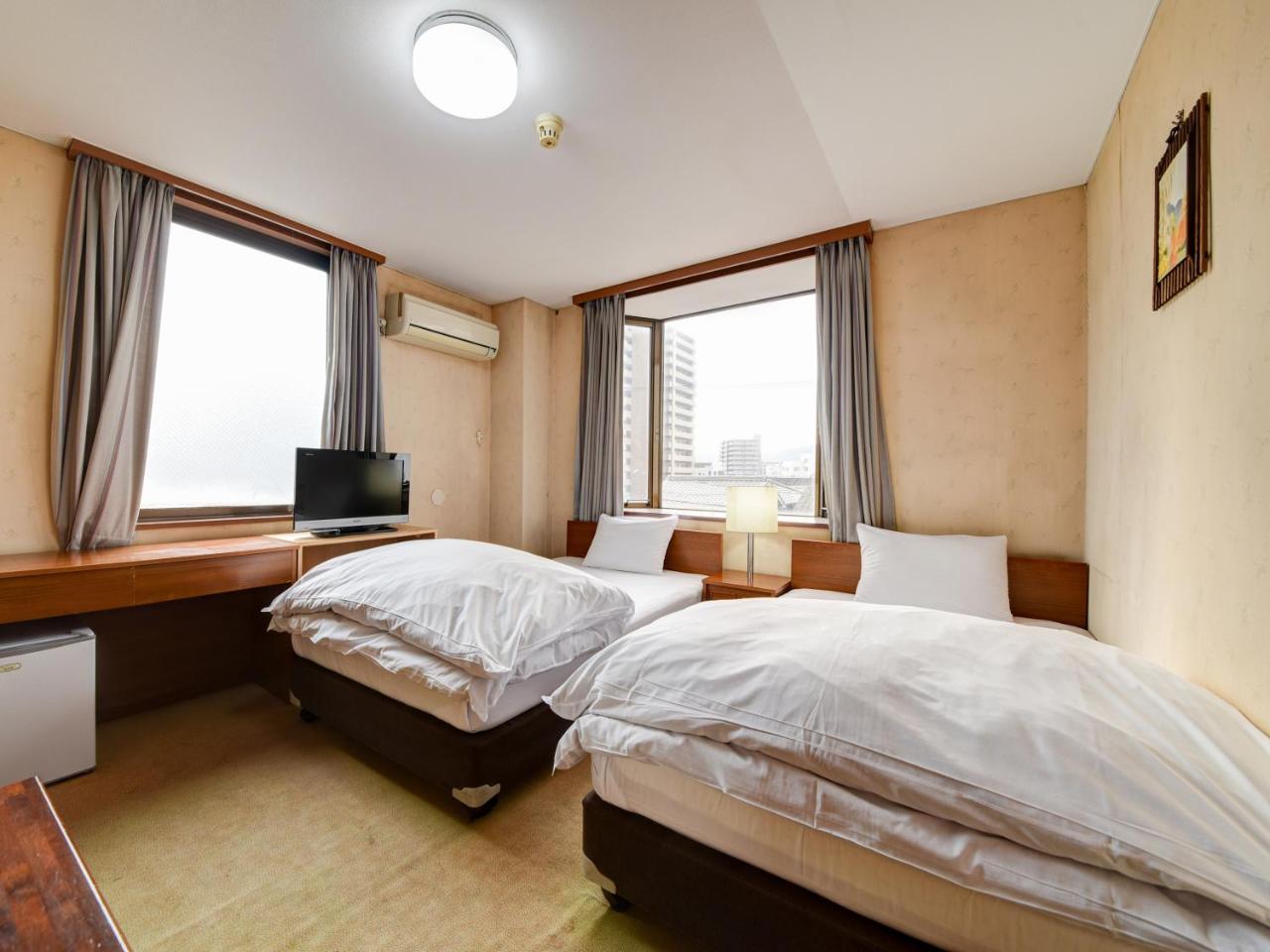 Green Business Hotel Fukuyama Exterior photo